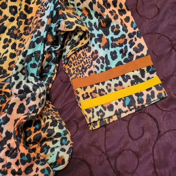 Southern Stitch Multi-Colored Leopard Print Top, 3XL - Picture 7 of 10